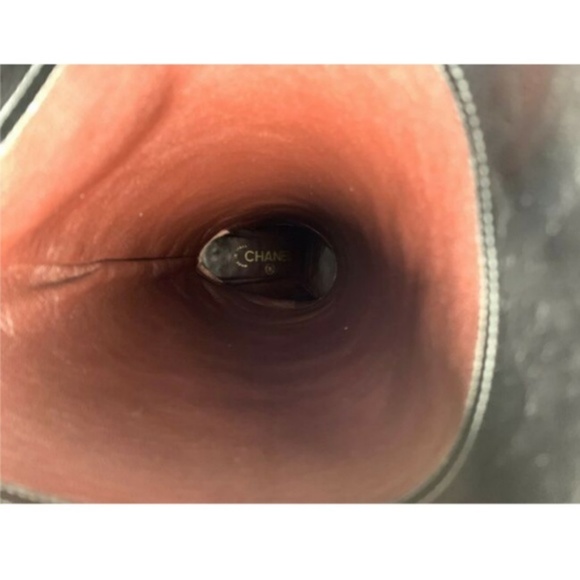 100% Auth CHANEL Logo Heels Leather Boots - Picture 8 of 8